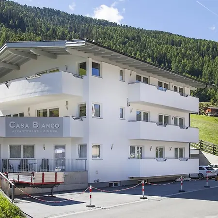 Casa Bianco Apartment *